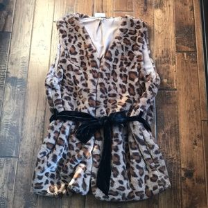 NWT Faux Fur Vest with black velvet belt.